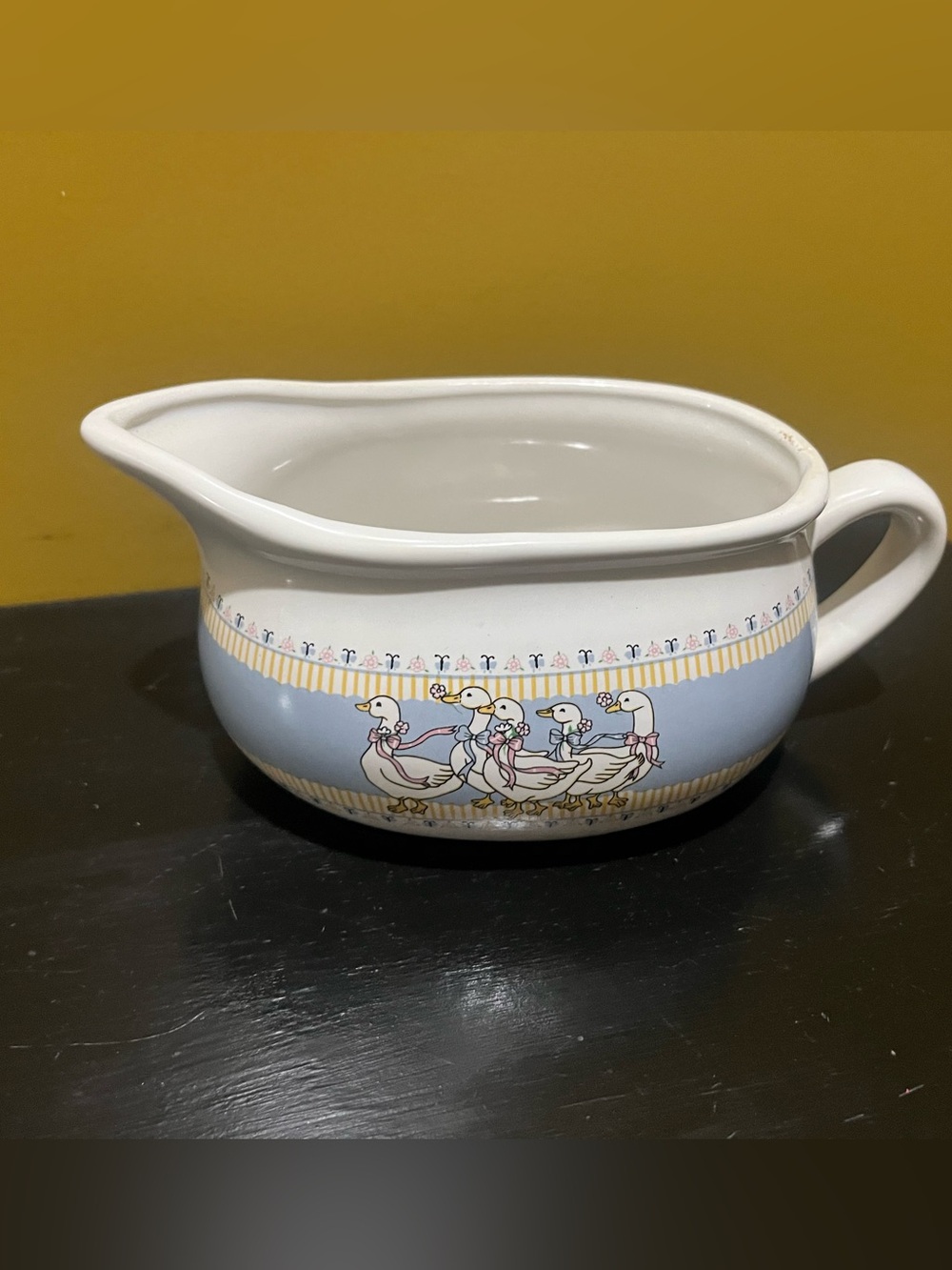 Vintage ribbon goose gravy boat